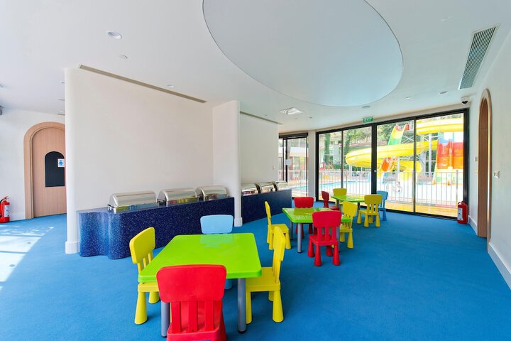 Hotel Interior 150 of 341