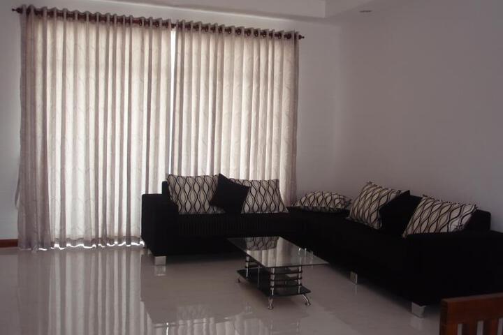 Ballroom/Hall 4 of 6
