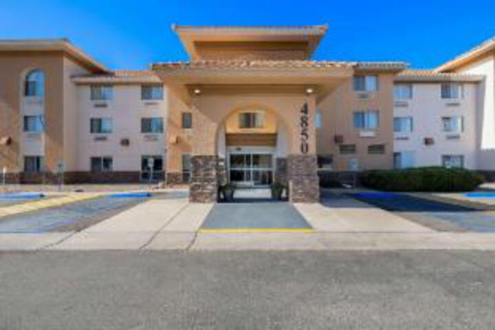 Hotel 8 of 23