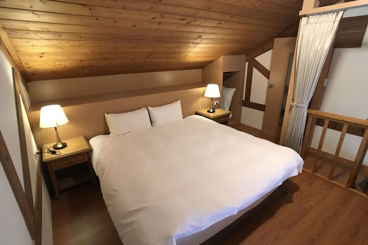 Room 8 of 45