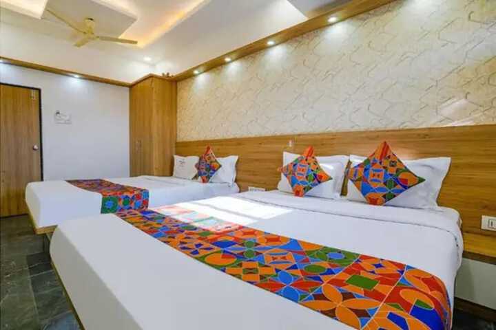 Room 16 of 28