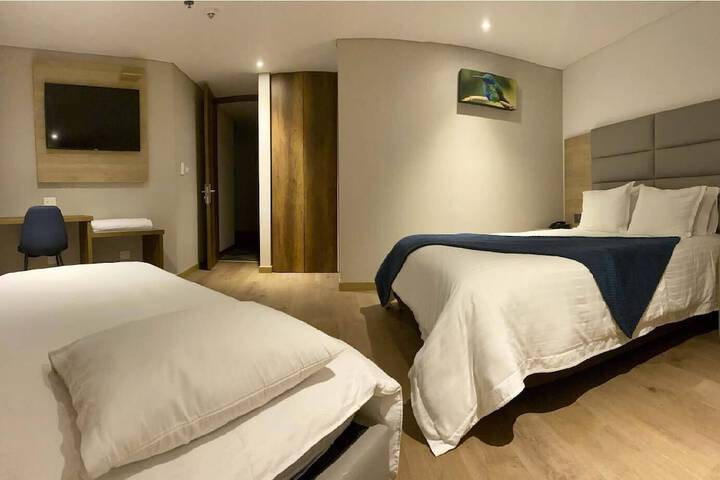 Room 9 of 36