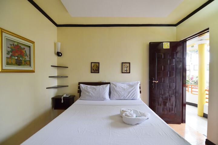 Room 18 of 63
