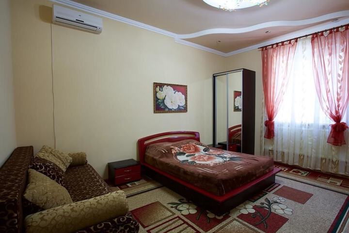 Room 3 of 46