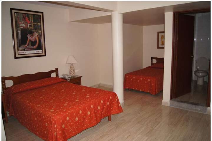 Room 9 of 26