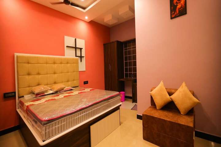 Room 12 of 41