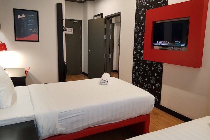 Room 18 of 53