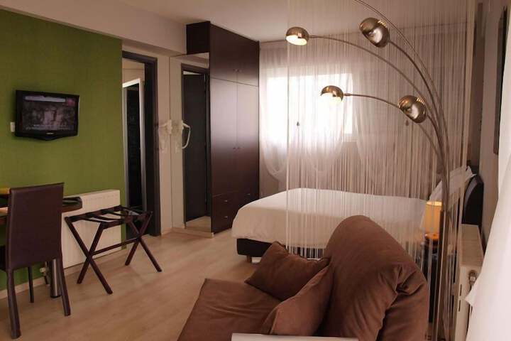 Room 14 of 39