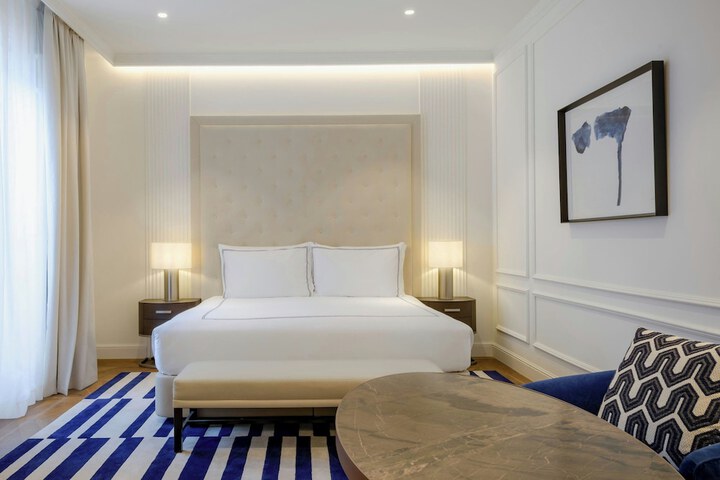 Room 9 of 53