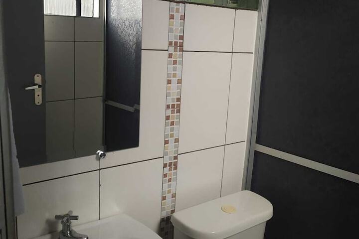 Room 12 of 25