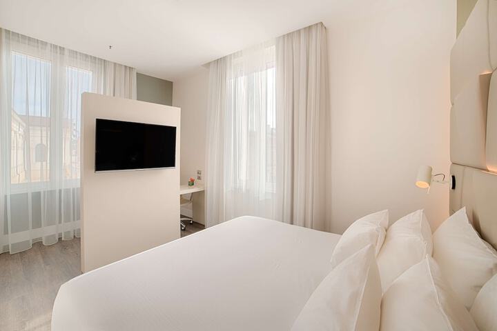 Room 39 of 111