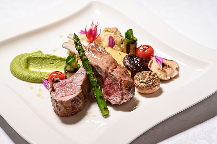 Dining 54 of 67