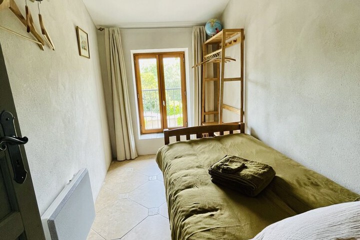 Room 9 of 45