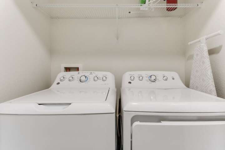 Laundry 32 of 64