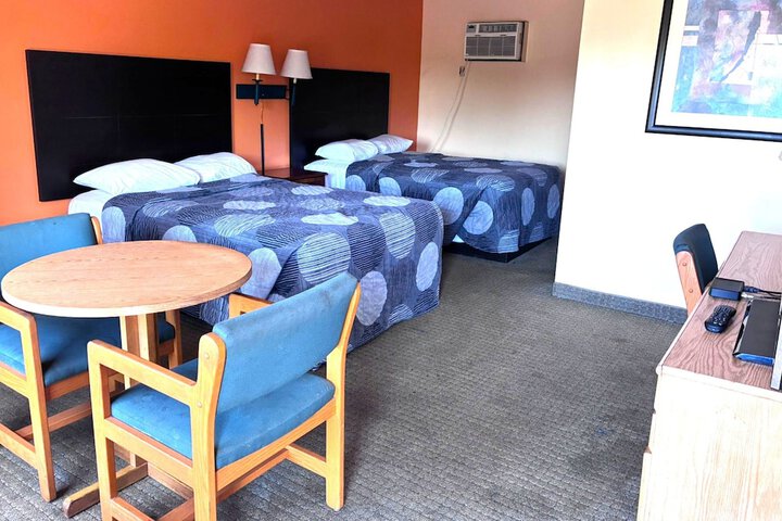 Room 27 of 44