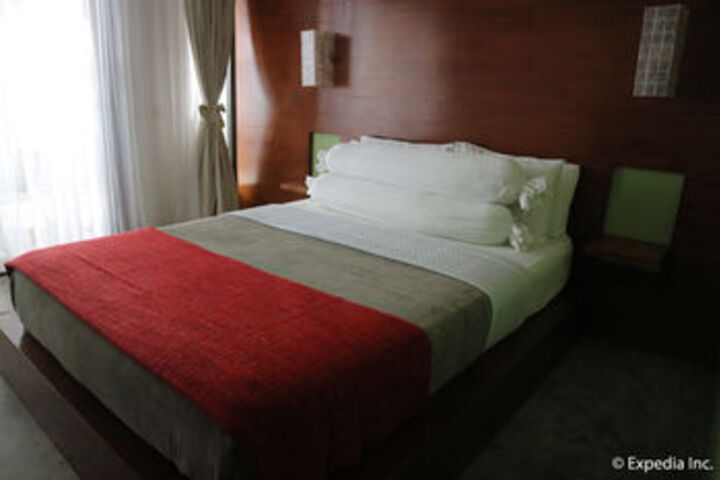 Room 15 of 34