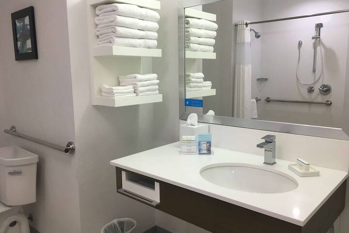 Bathroom shower