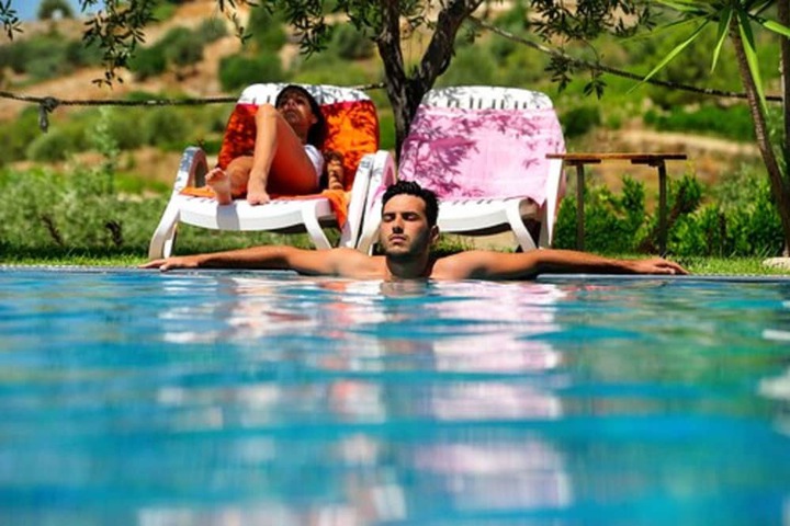 Pool Hotel