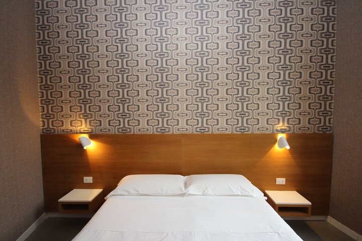Room 10 of 23