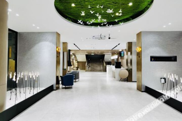 Hotel Interior 7 of 21