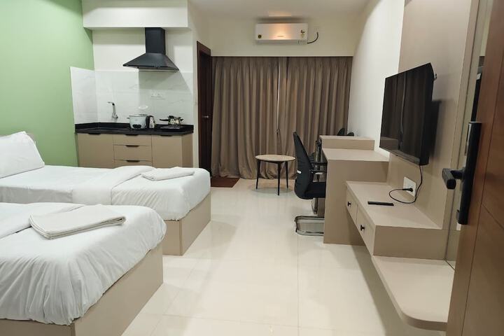 Room 7 of 25