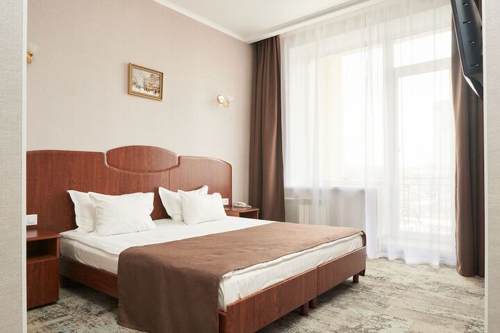Room 14 of 74