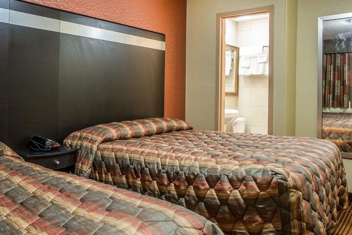 1 Double Bed (3 of 5)