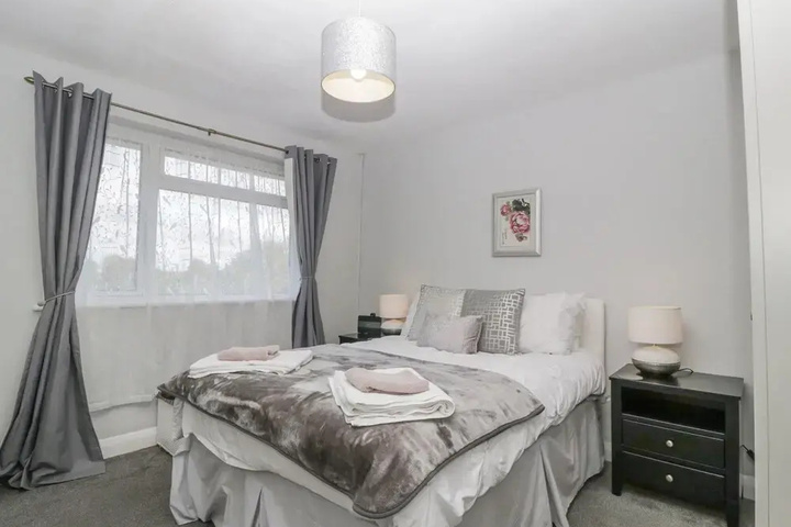 Room 2 of 14