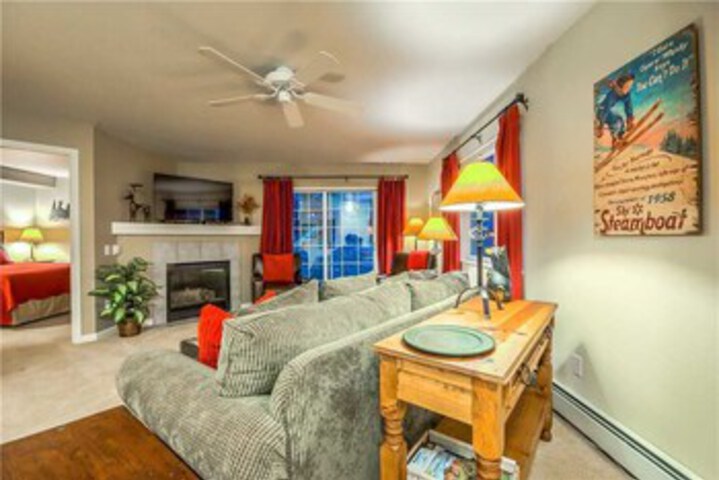 Room 10 of 25