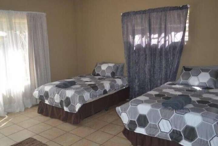 Room 2 of 34