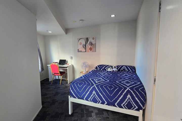 Room 18 of 45