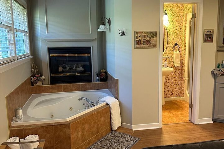 Room 12 of 30