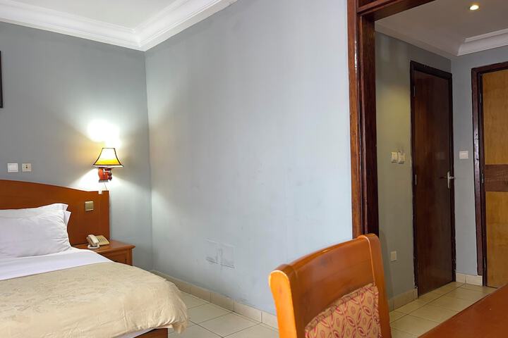 Room 17 of 51