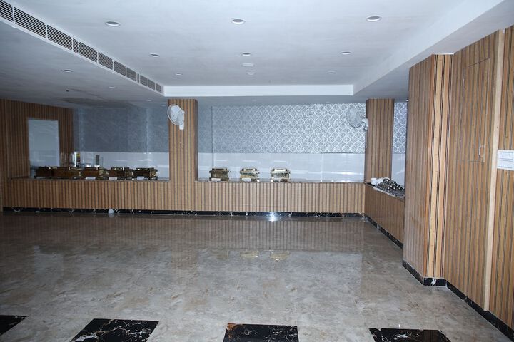 Ballroom/Hall 45 of 50