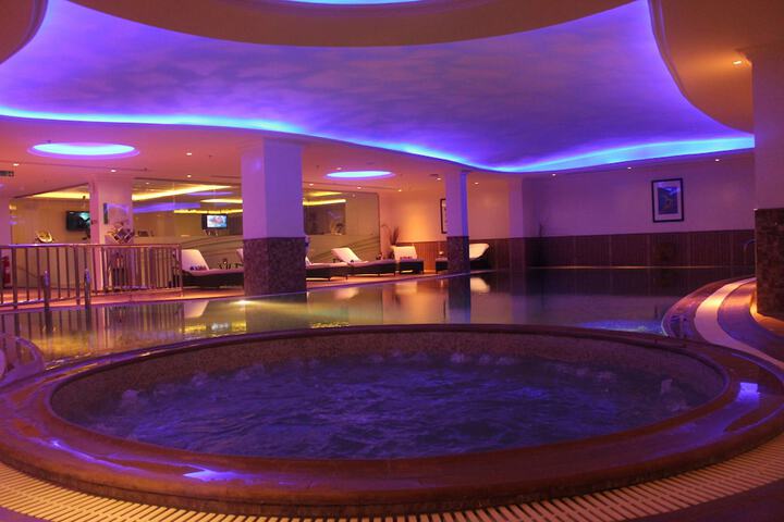 Spa 34 of 46
