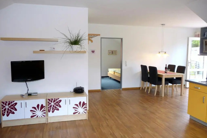 Room 2 of 9