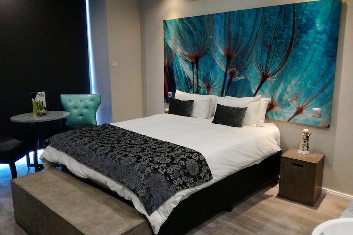 Room 5 of 62