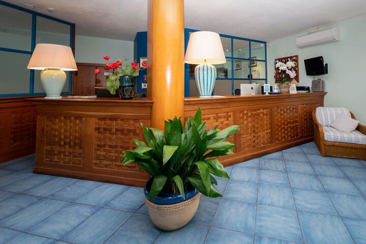 Hotel Interior 6 of 81