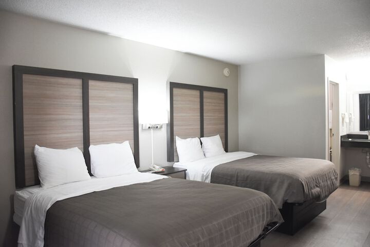 Room 5 of 27