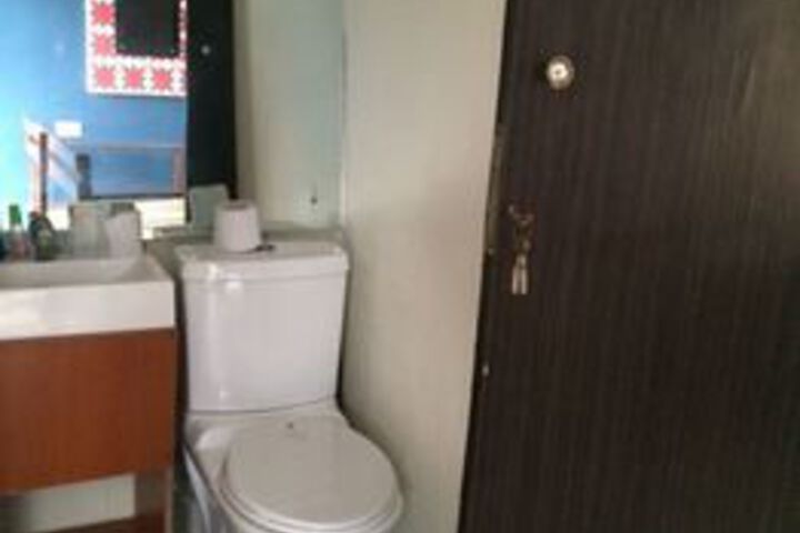 Room 3 of 41