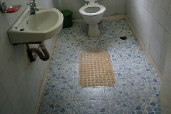 Room 5 of 14