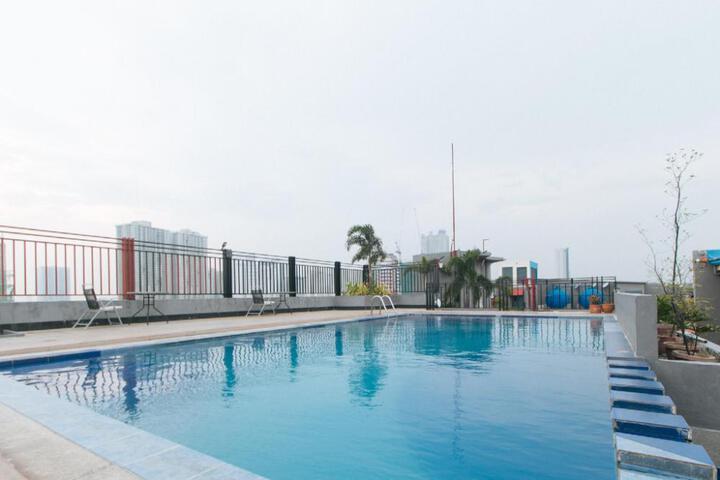 RedDoorz at Melbourne Suites Makati