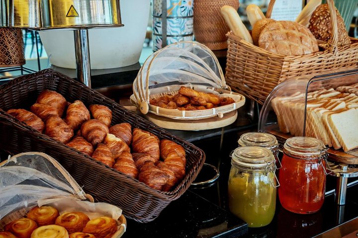 Breakfast/Coffee Service 78 of 157