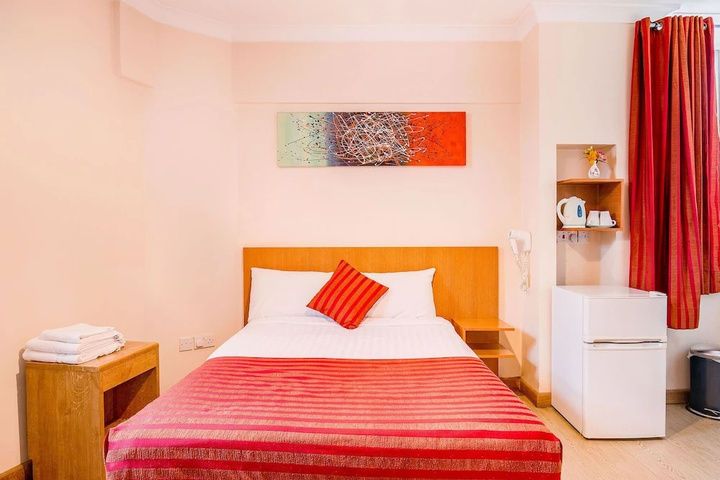 Room 3 of 14