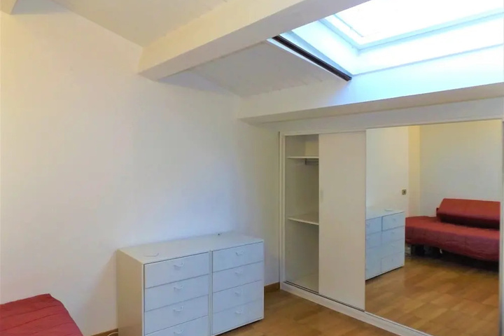 Room 3 of 17