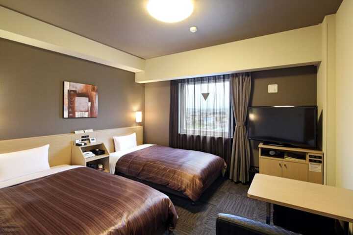 Room 8 of 21