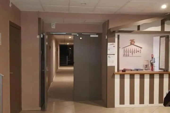 hotel_rooms