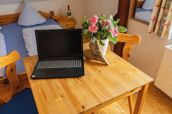 Room 4 of 51