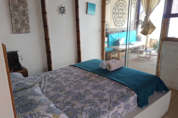 Room 3 of 16
