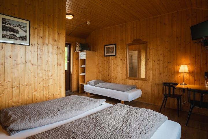 Room 13 of 162